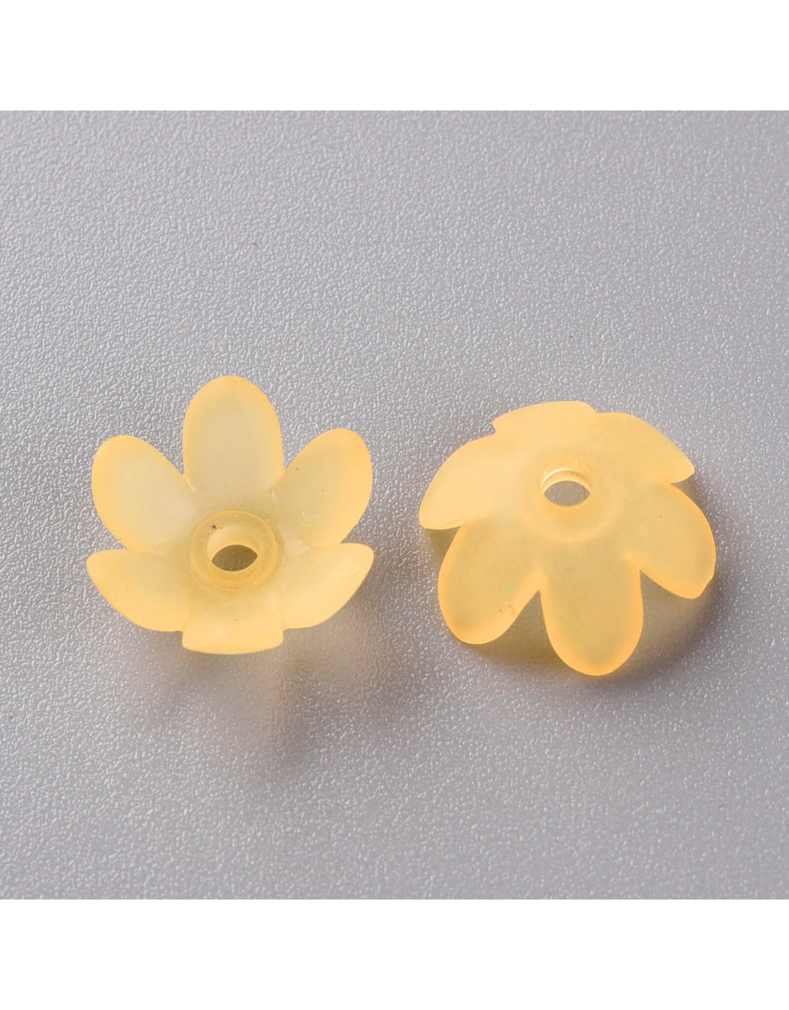 14mm Acrylic Flower  x50
