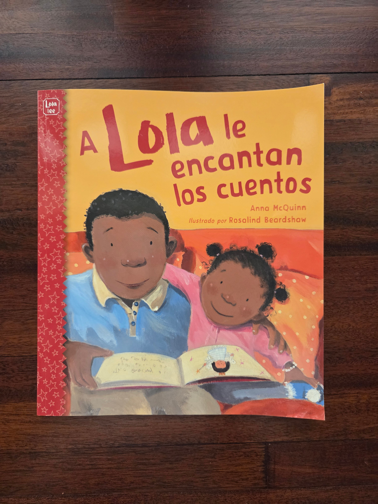 A Lola le encantan los cuentos - Anna McQuinn