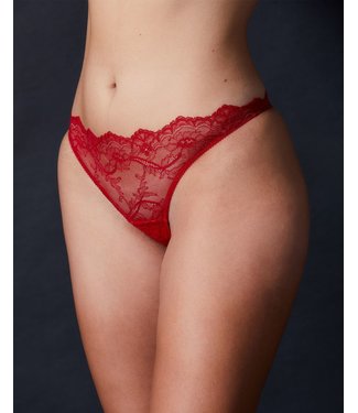 Journelle Anais Thong Scarlet