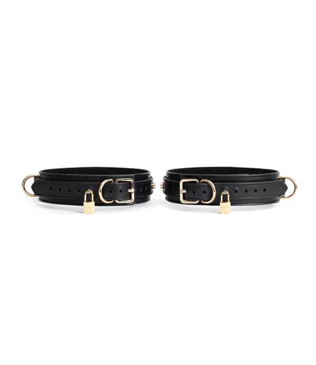 Estrid Thighcuffs Black with Gold lock