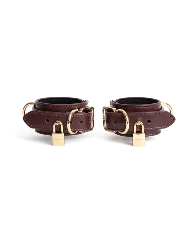 Anoeses Estrid Anklecuffs Burgundy with Gold lock