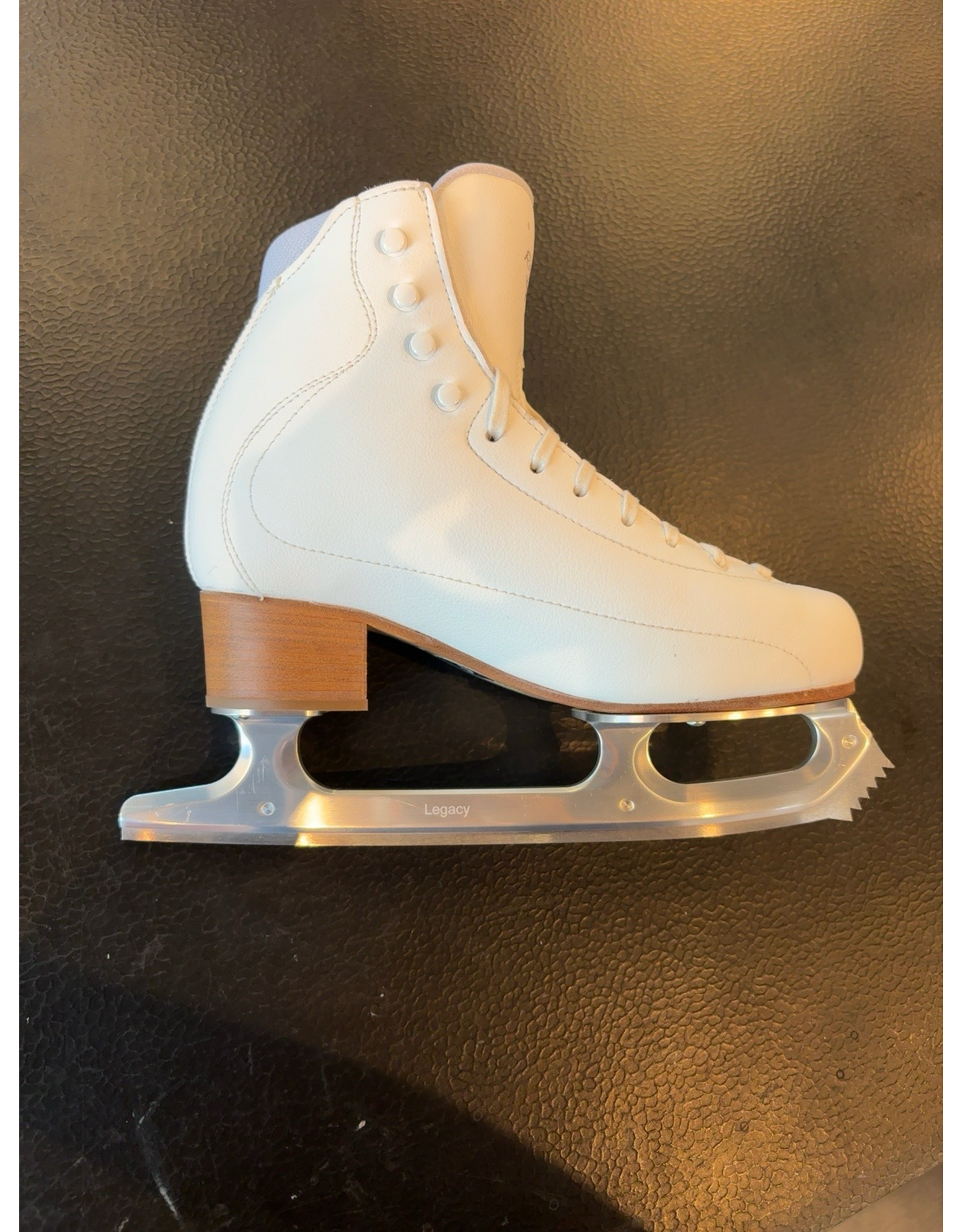 RISPORT Patins Risport Royal Pro 250 C usagés avec lames Matrix legacy 9 1/4
