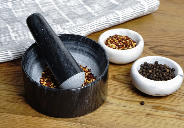 Mortar & Pestle Angled Blk