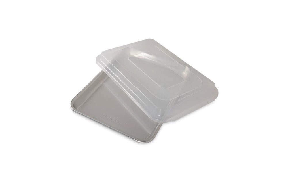 Quarter Sheet Cake Pan with Storage Lid