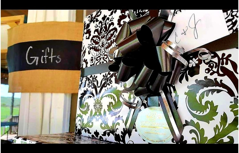 Complimentary Gift Wrapping