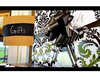 Complimentary Gift Wrapping