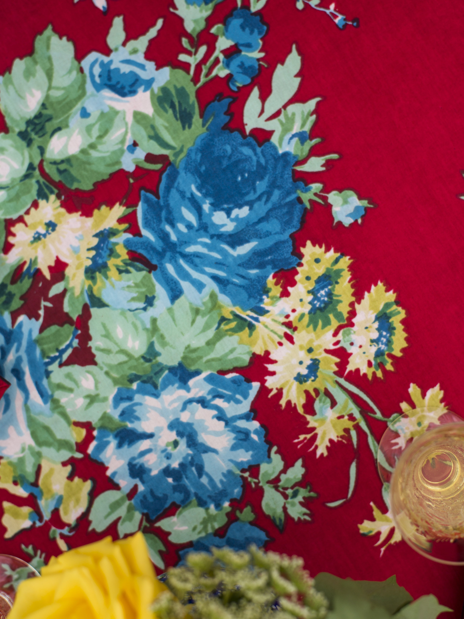 TC 36x36 Cottage Rose Red