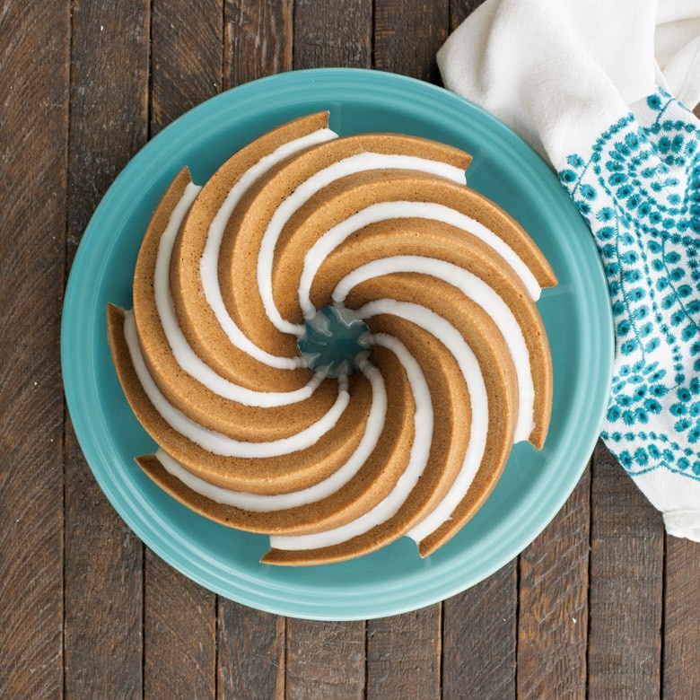 Bundt Pan Gold Heritage 10 Cup