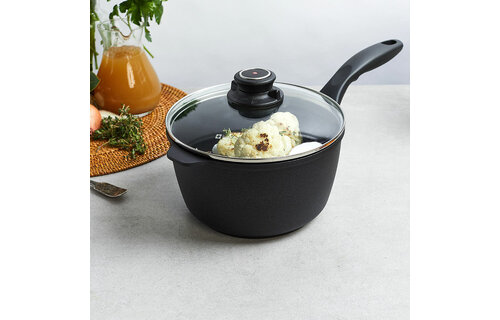 XD Sauce Pan with Lid 2.2 QT
