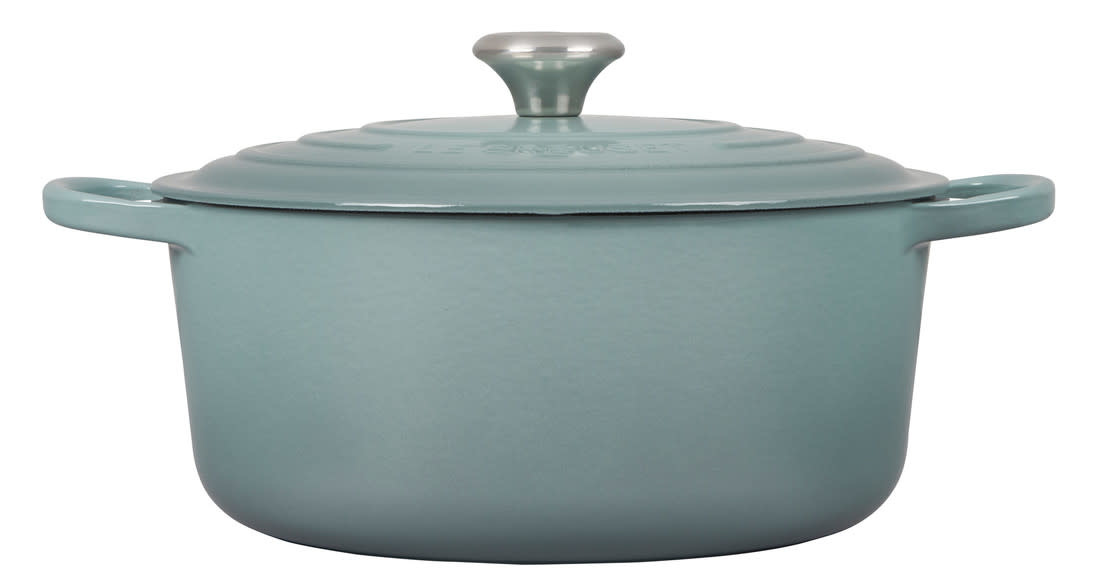 Signature Round Dutch Oven 7.25QT Sea Salt