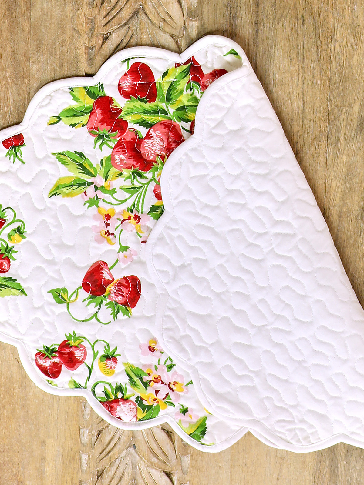 Strawberries Yoga Mat  Kitchen & Table Linens, Tableware & Décor  :Beautiful Designs by April Cornell