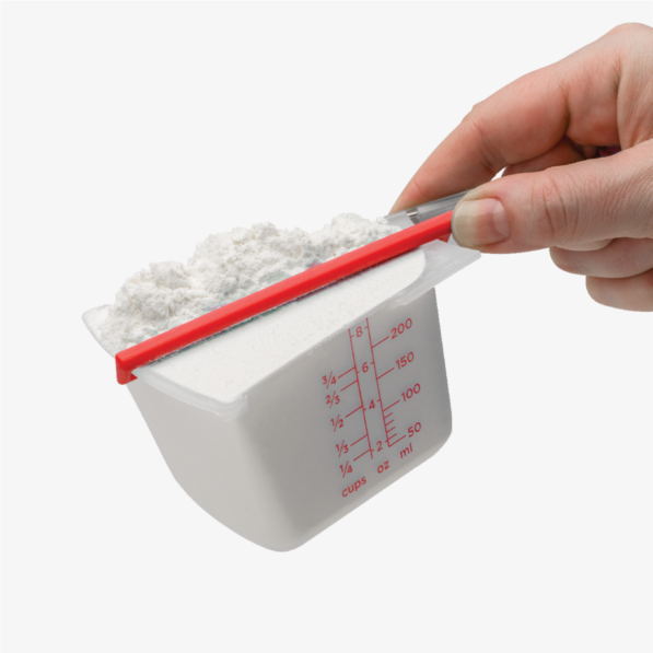 Levups - The Measuring Cups that Scrape + Level