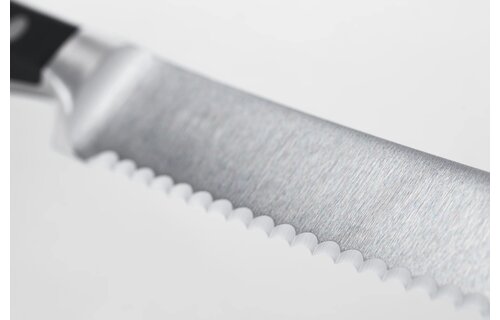 CLASSIC Utility Serrated 5"