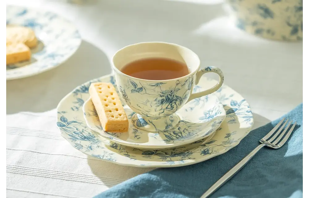 Blue Rose Toile 6oz Fine Porcelain Tea Cup and Saucer