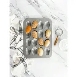 USA PAN Madeleine Pan