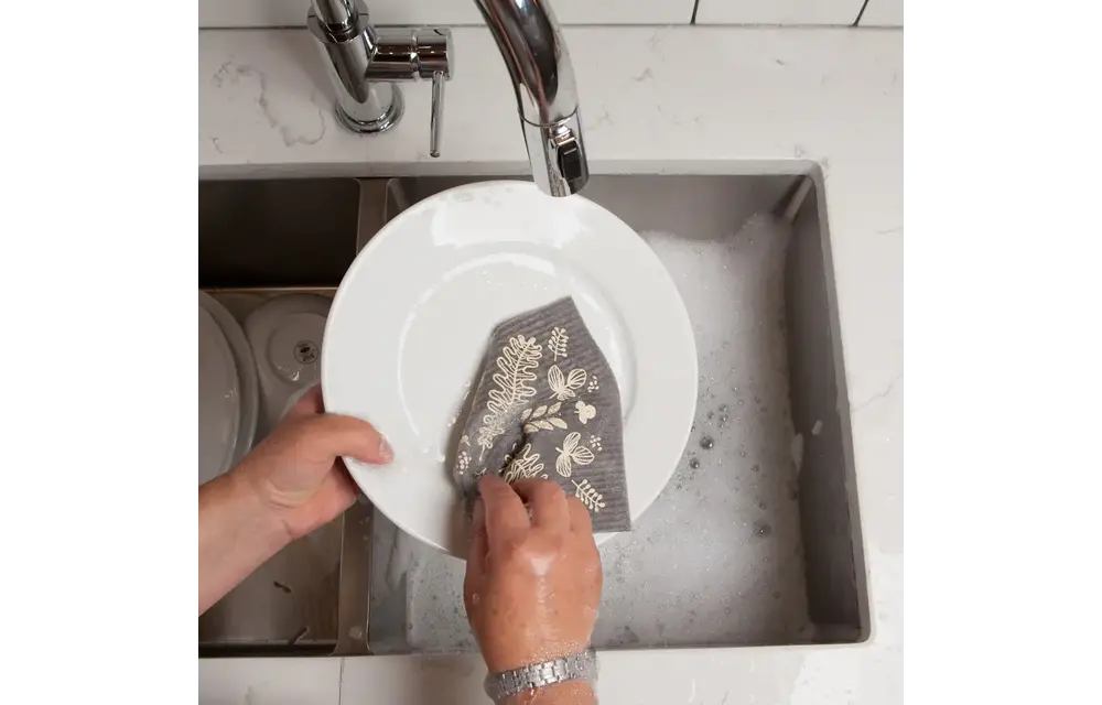 Swedish Cloth Laurel