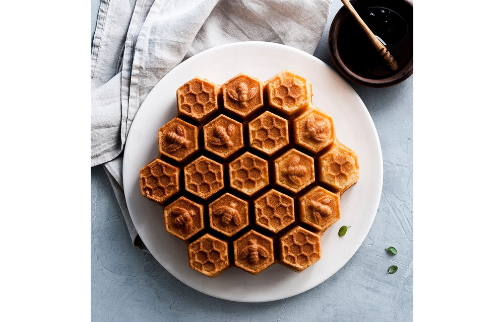 Nordic ware honeycomb cake pan online