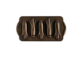 Cake Pan Gold Corn Bread