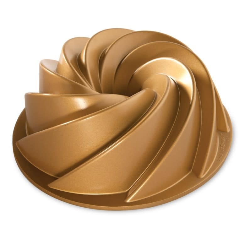 Bundt Pan Gold Heritage 10 Cup