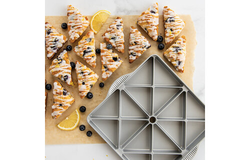 Baking Pan Platinum Mini Scone Pan