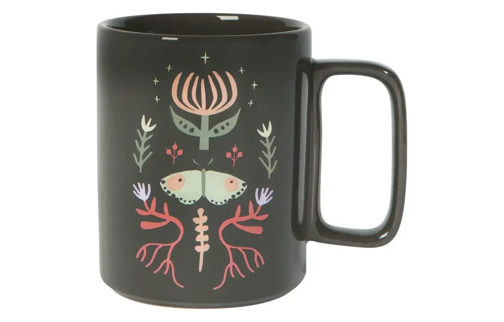 Mug Studio Far and Away