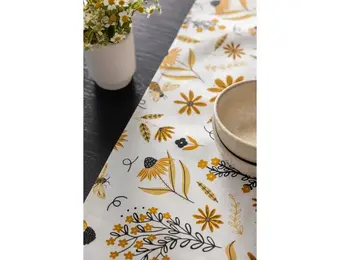 Bee Garden Table Runner
