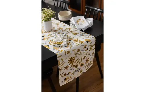 Bee Garden Table Runner