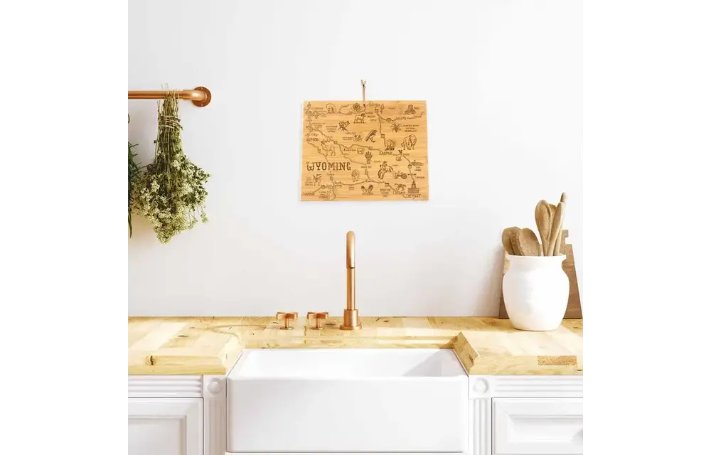 Serving Board Destination WYO