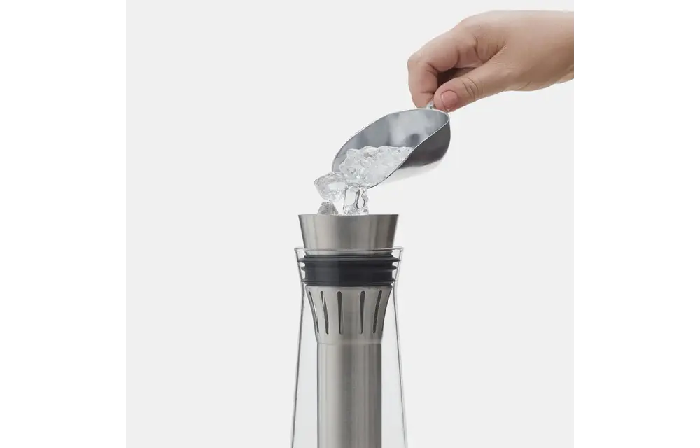 Wine Chilling Carafe