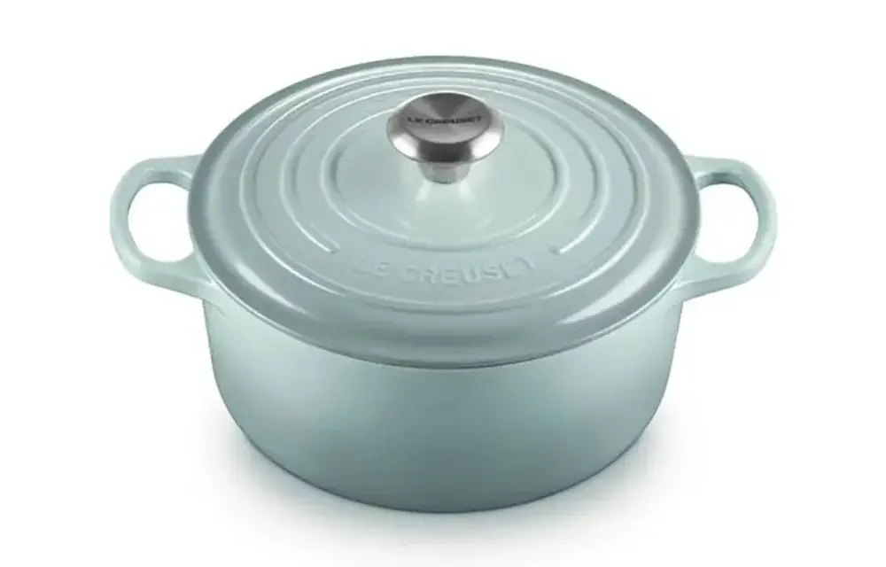 Signature Round Dutch Oven 4.5QT Sea Salt