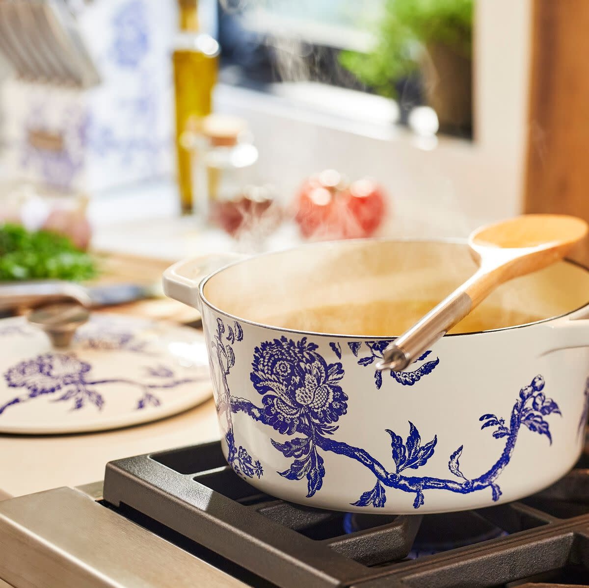 Caskata Round 5qt Covered Casserole Dish - White - Floral Landscape