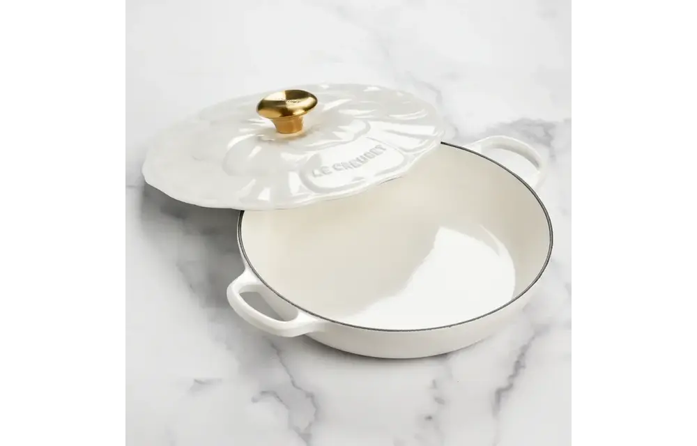 Signature Petal Braiser 2.25 Qt White