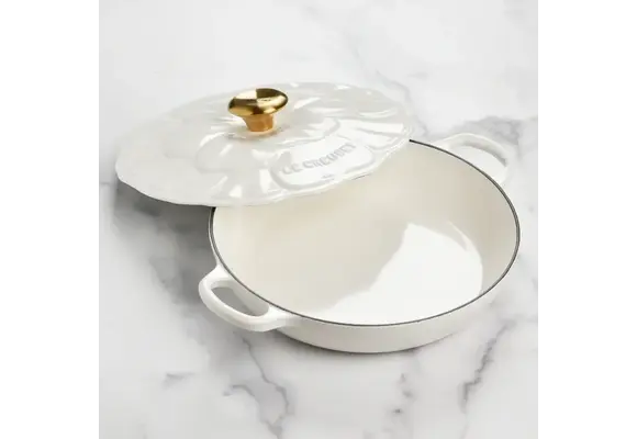 Signature Petal Braiser 2.25 Qt White