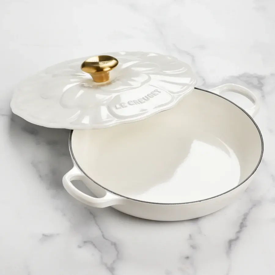 Signature Petal Braiser 2.25 Qt White