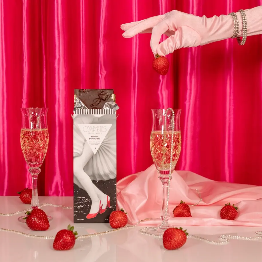 The "Blonde Bombshell" Bar (Dark Chocolate, Strawberries + Champagne)