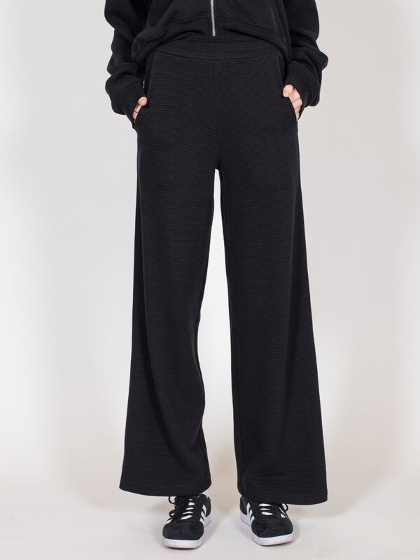 BRUNETTE THE LABEL WAFFLE KNIT PANT