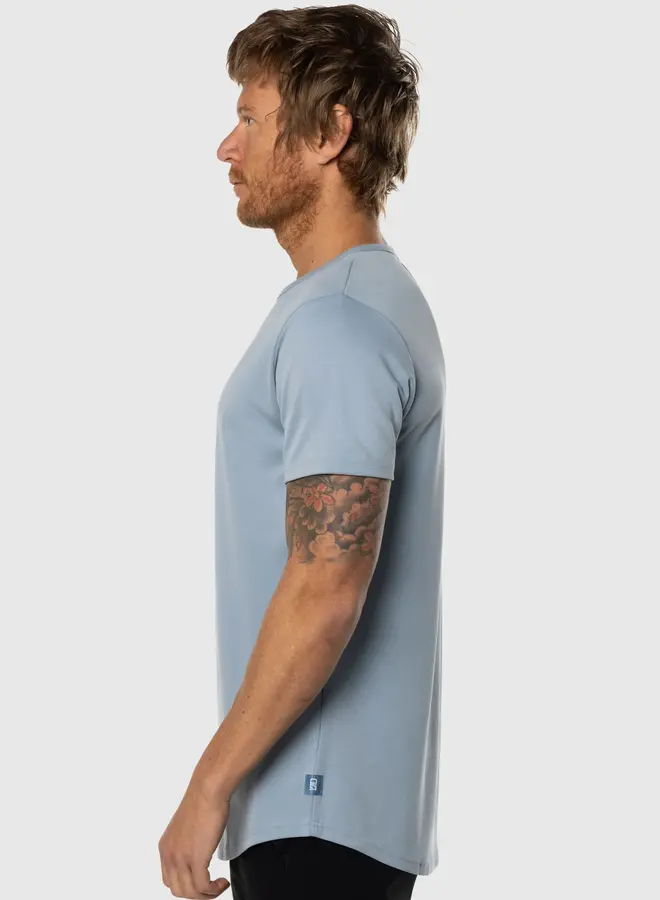 BASIC TEE