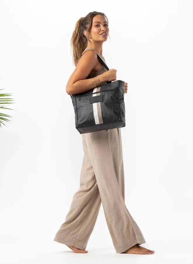 LE VOYAGEUR  GO TO TOTE