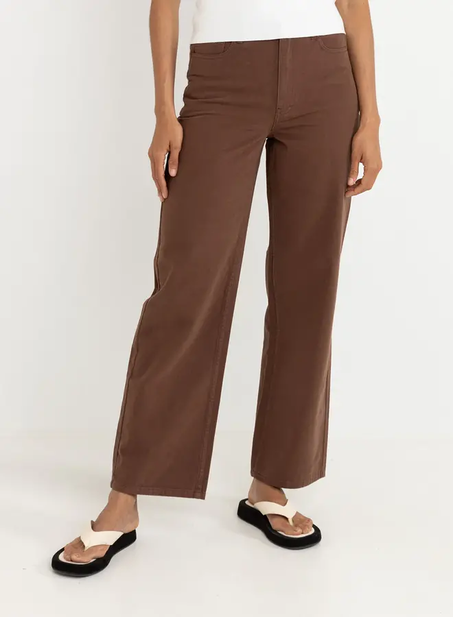 BEYOND RELAXED LEG PANT