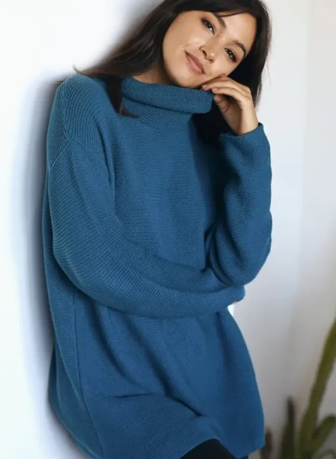 THE DOG WALKER SWEATER