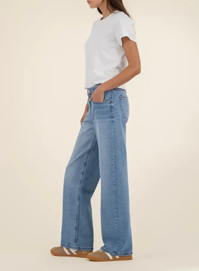 SELENA BAGGY LOW RISE