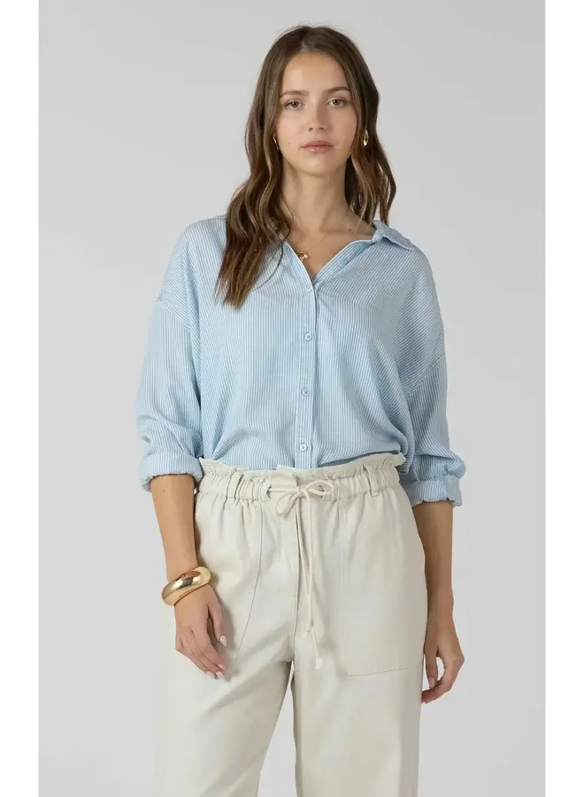 RELAXED BUTTON UP