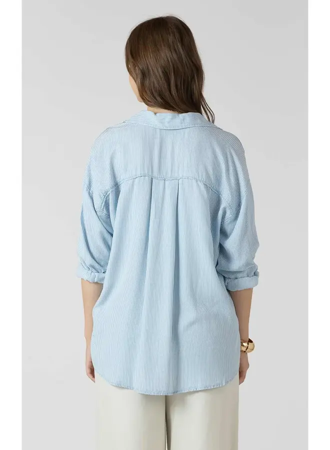 RELAXED BUTTON UP