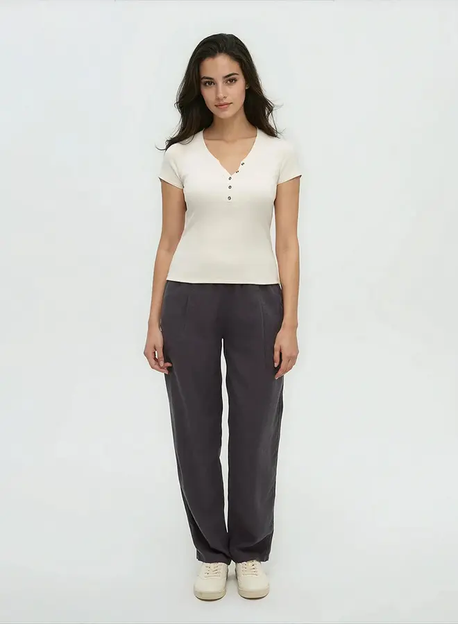 PINEWOOD TEE
