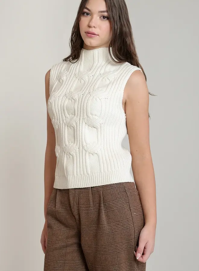 CABLE KNIT VEST