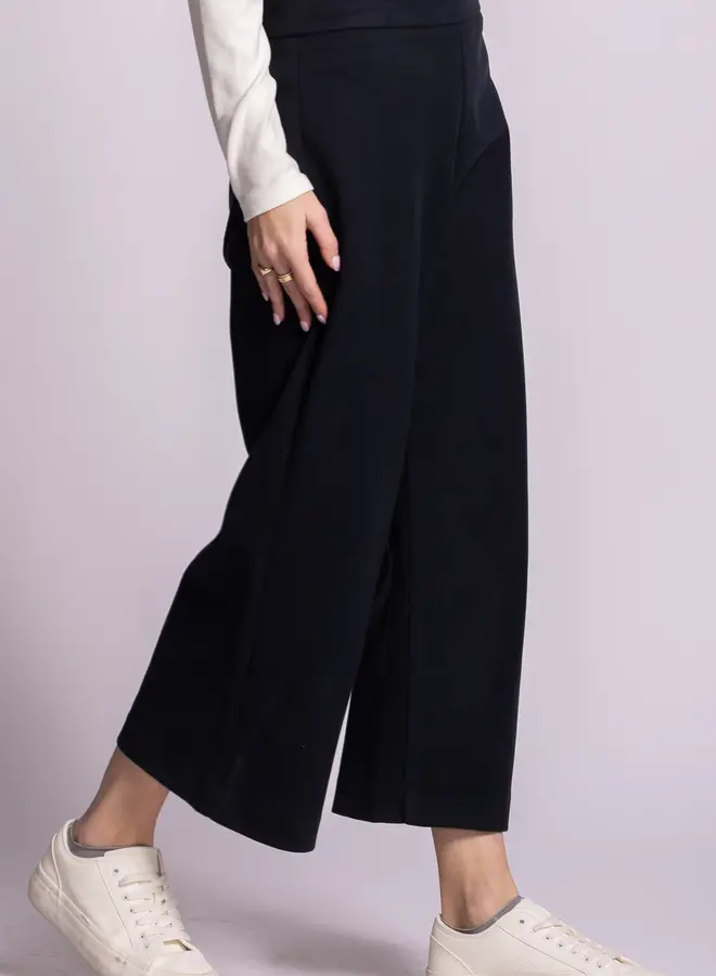 NADIA PANT