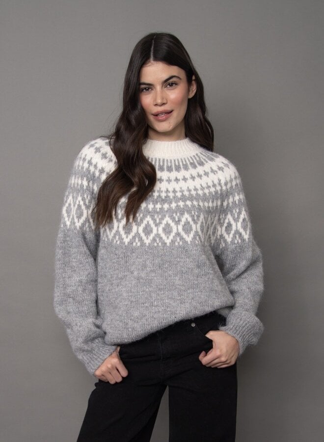 HASANA LONG RAGLAN SLEEVE