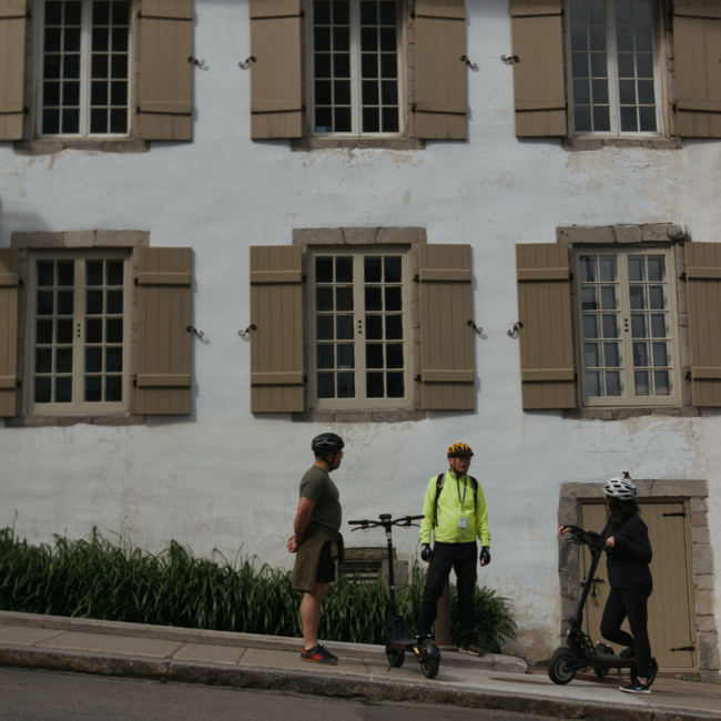 Electric scooter guided tour