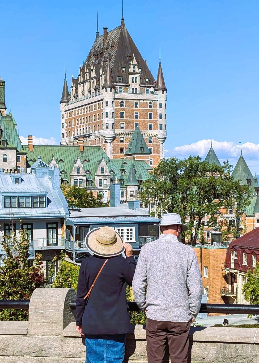 Quebec City Scenic Walking Tour - Echo Sports Tours