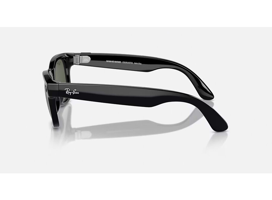 Ray-Ban Meta Wayfarer Shiny Black w/ Green Lens